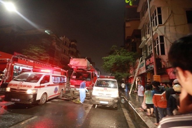 Danh tính 4 nạn nhân mắc kẹt trong vụ cháy ở cửa hàng đồ sơ sinh tại phố Tôn Đức Thắng ảnh 1
