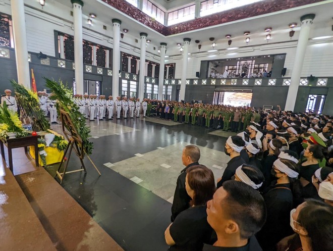 Tang lễ trọng thể 3 Liệt sỹ Công an Hà Nội anh dũng hy sinh vì sự bình yên của Nhân dân ảnh 59