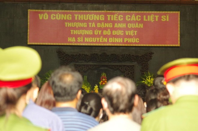 Tang lễ trọng thể 3 Liệt sỹ Công an Hà Nội anh dũng hy sinh vì sự bình yên của Nhân dân ảnh 68