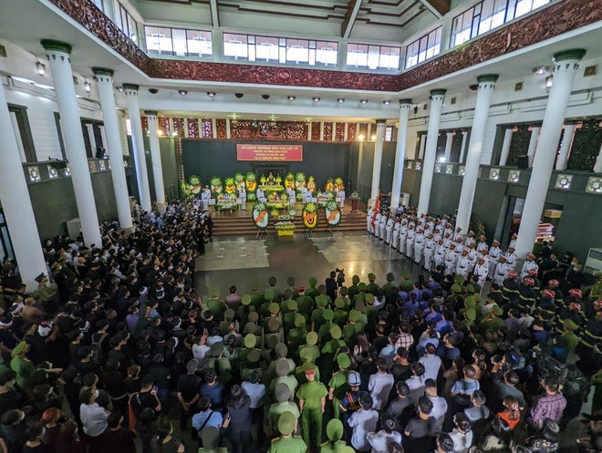 Tang lễ trọng thể 3 Liệt sỹ Công an Hà Nội anh dũng hy sinh vì sự bình yên của Nhân dân ảnh 66