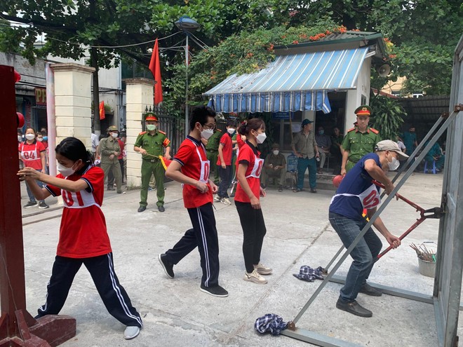 Sôi nổi ngày hội toàn dân bảo vệ an ninh Tổ quốc phường Nhân Chính ảnh 2