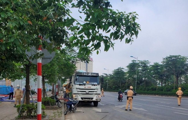 Cảnh sát giao thông Công an Hà Nội đảm bảo thông suốt, an toàn hoạt động bầu cử đại biểu Quốc hội, HĐND các cấp ảnh 1