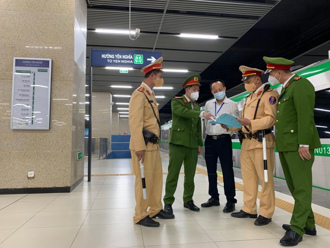 Hiệp đồng chặt chẽ, tác chiến hiệu quả, đảm bảo an toàn tuyến đường sắt Cát Linh - Hà Đông ảnh 1