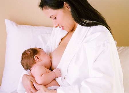 Cho con bú giúp mẹ tránh được nguy cơ béo phì ảnh 1