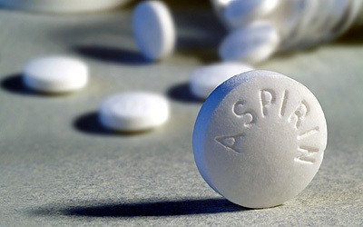 Dùng aspirin hàng ngày có thể giảm nguy cơ ung thư buồng trứng ảnh 1