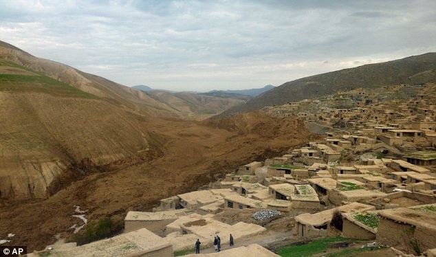Hình ảnh lở đất kinh hoàng tại Afghanistan, 2.700 người chết ảnh 7
