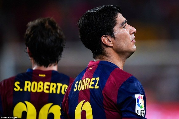 Suarez lu mờ trước sao trẻ Barcelona B trong trận ra mắt ảnh 3