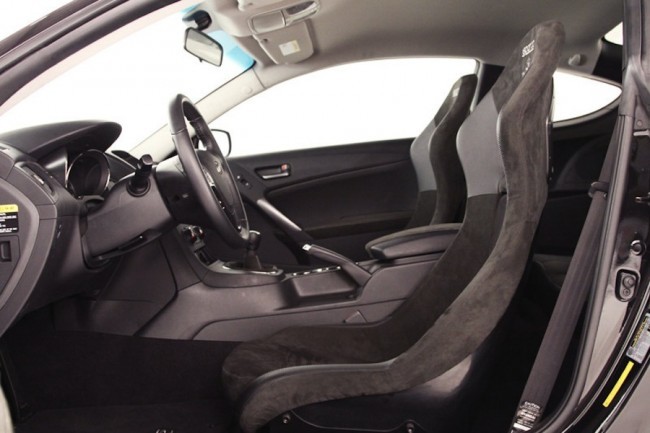 Genesis Coupe RM500 sở hữu động cơ Tau V8 mơ ước ảnh 3