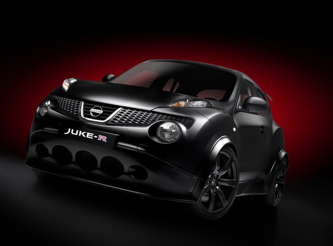 Vẻ đẹp góc cạnh và sự đột phá của Nissan Juke-R ảnh 1