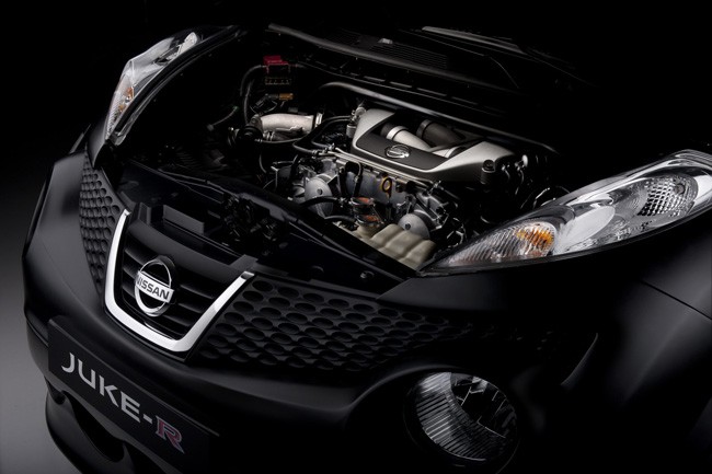 Vẻ đẹp góc cạnh và sự đột phá của Nissan Juke-R ảnh 6