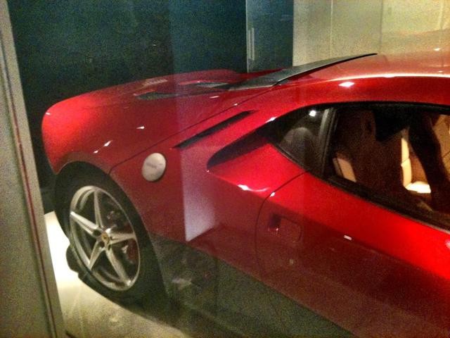 Rò rỉ hình ảnh về chiếc Ferrari được thiết kế riêng cho Eric Clapton ảnh 2