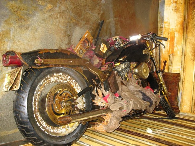 Xế khủng Harley - Davidson bị sóng thần “quét” từ Nhật tới... Canada ảnh 6