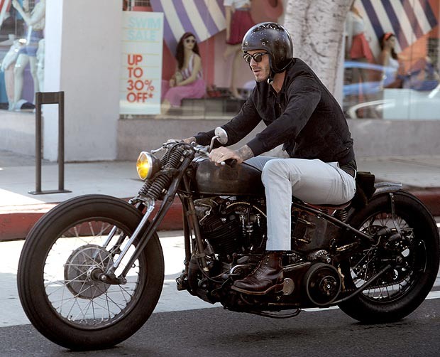 Beckham phóng "xế nổ" như tài tử Hollywood trên đất Mỹ ảnh 1