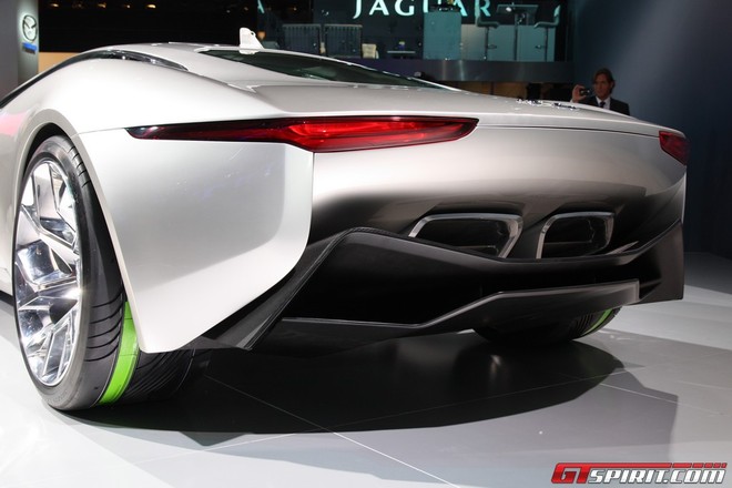 Jaguar đưa chú “báo xanh” C-X75 ra ngoài đời thực ảnh 3