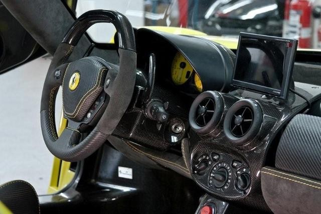 Siêu xe Ferrari được phục hồi sau tai nạn "tắm" hồ ảnh 5