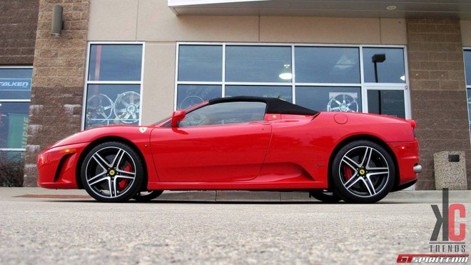 Ngắm Ferrari F430 biến hóa thành chú "nhện đỏ" ảnh 3