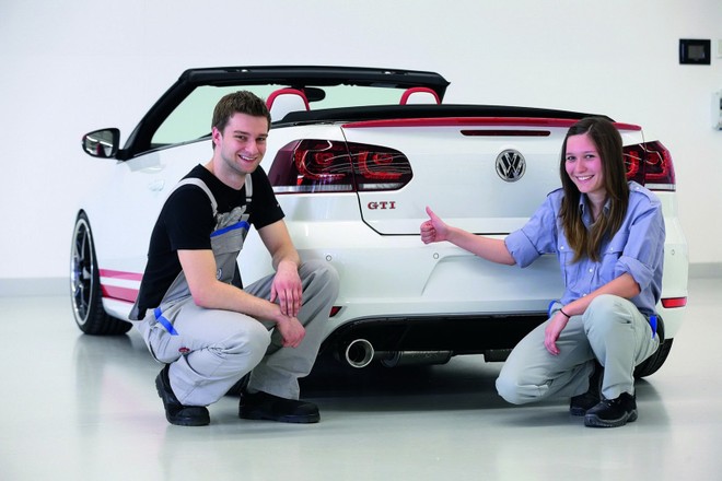Chiêm ngưỡng Volkswagen Golf GTI mui trần có một không hai ảnh 3