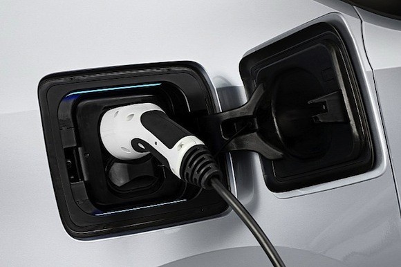Xe hơi động cơ điện đầu tiên của BMW chính thức lộ diện ảnh 14