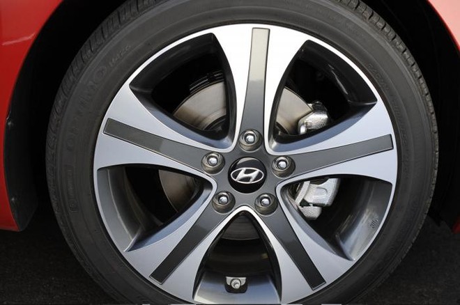 Hyundai chính thức giới thiệu Elentra Sport 2014 ảnh 5