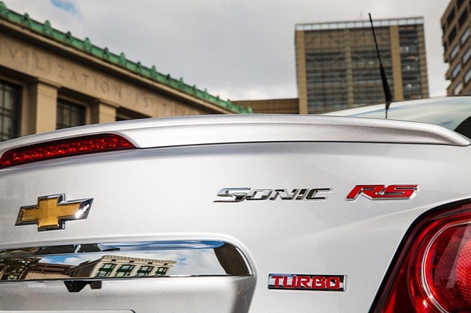 Chevrolet chính thức giới thiệu Sonic RS 2014 ảnh 4