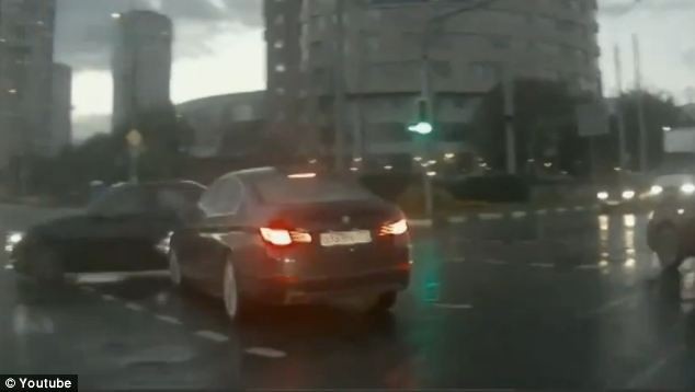 “Xe ma” gây tai nạn ở Nga ảnh 3