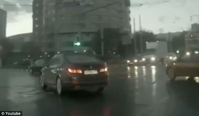 “Xe ma” gây tai nạn ở Nga ảnh 1