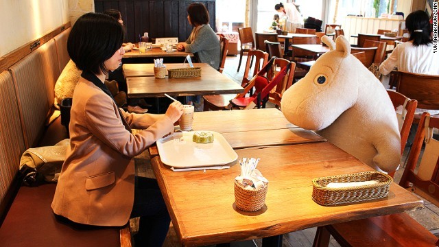 Cafe độc thân cùng gấu bông ảnh 1