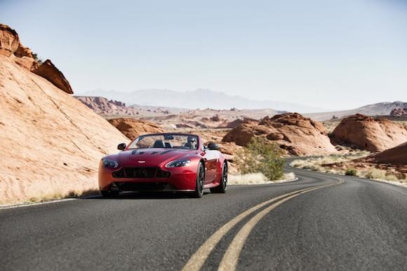 Aston Martin V12 Vantage S Roadster: Cực nhanh, cực mạnh ảnh 2