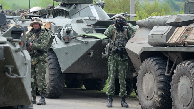 Quân đội Ukraine tấn công dồn dập phe li khai ở Donetsk ảnh 2