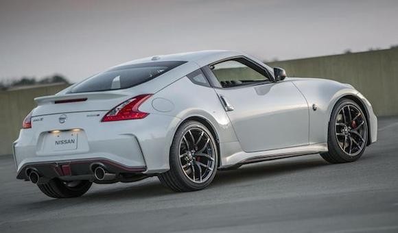 Nissan 370Z 2015 có giá khởi điểm 30.800 USD ảnh 11