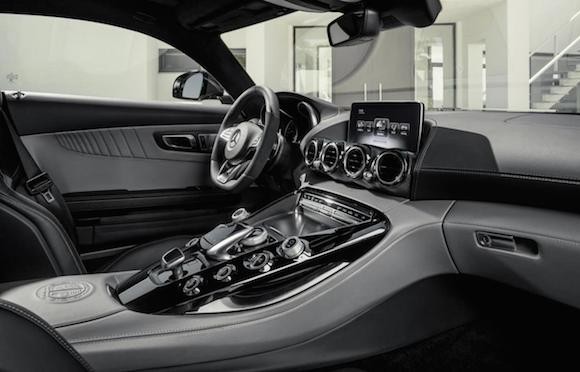 Mercedes-Benz AMG GTS: Diện mạo phá cách, sức mạnh vượt trội ảnh 2