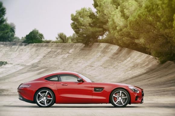 Mercedes-Benz AMG GTS: Diện mạo phá cách, sức mạnh vượt trội ảnh 6