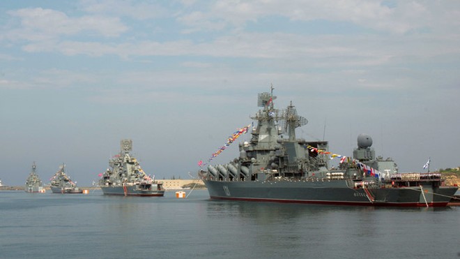 Nga tuyên bố tăng cường hiện diện quân sự ở Crimea ảnh 1