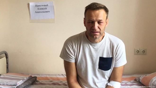 Ông Alexei Navalny suy thận nặng sau hai tuần tuyệt thực ảnh 1