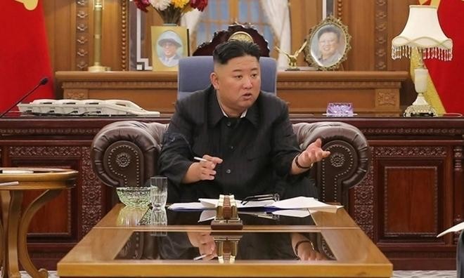 Chủ tịch Triều Tiên điều động quân đội đến hỗ trợ vùng chịu mưa lớn ảnh 1