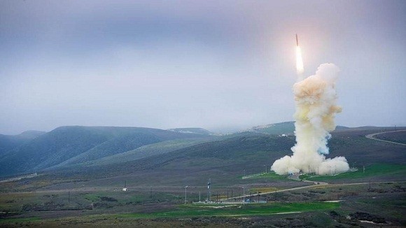 Nga “săm soi” ICBM và GBI của Mỹ tại California ảnh 1