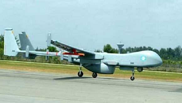 Ấn Độ mua 49 UAV để đối phó với Pakistan và Trung Quốc ảnh 1