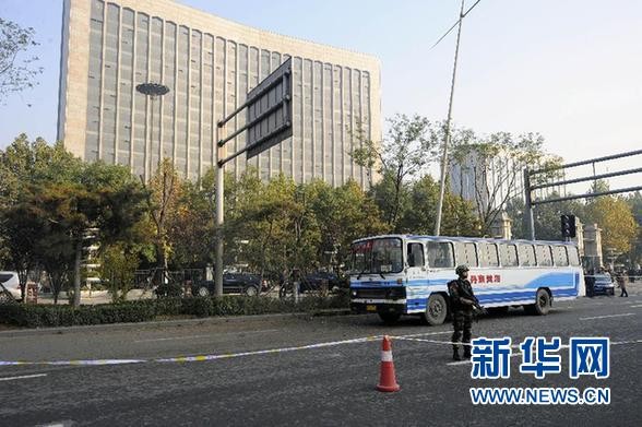Trung Quốc tiếp tục chấn động vì hàng loạt vụ nổ cạnh Tỉnh ủy Sơn Tây ảnh 6