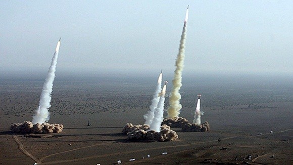 Tên lửa của Iran có khả năng bắn chính xác tới 2m? ảnh 1