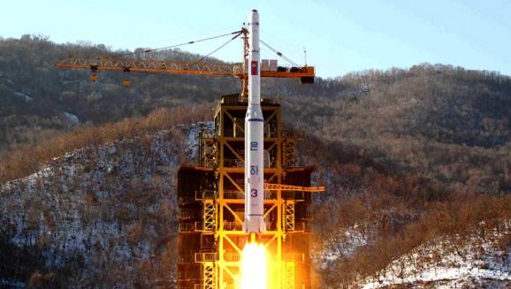 Triều Tiên chuẩn bị phóng tên lửa có thể bao trùm lãnh thổ Mỹ? ảnh 1