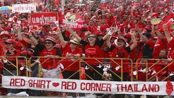 Thái Lan: “Phe áo đỏ” quyết không nhân nhượng “phe áo vàng” ảnh 1