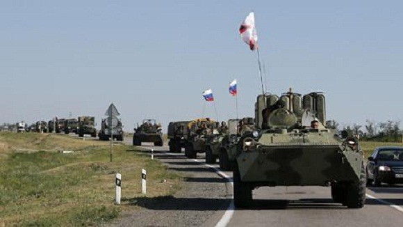 Nhà báo Anh: NATO mới là kẻ “đe dọa hòa bình” ở Ukraine ảnh 1