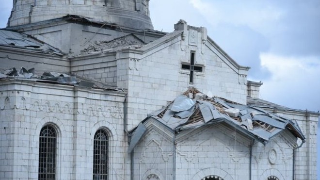 Armenia cáo buộc Azerbaijan dội bom phá hủy nhà thờ lâu đời ở Karabakh ảnh 1