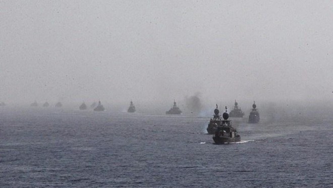 Iran tập trận phô trương sức mạnh hải quân ảnh 1