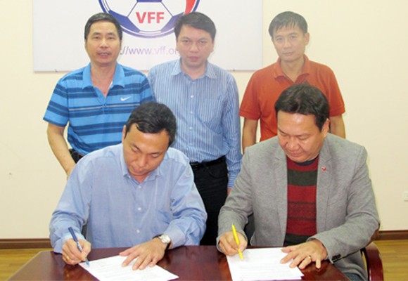 Chính thức: VFF thanh lý hợp đồng với HLV Hoàng Văn Phúc ảnh 2