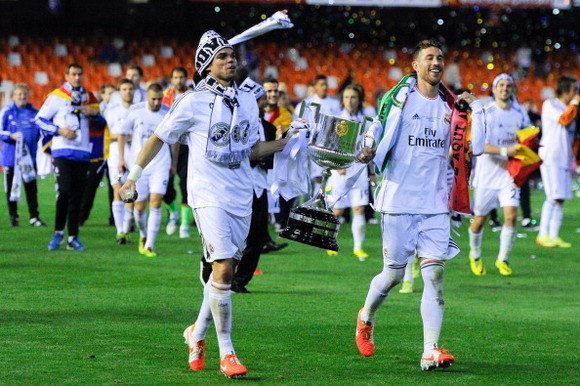 Chùm ảnh: Real Madrid mở đại tiệc đón Cúp Nhà Vua ảnh 6