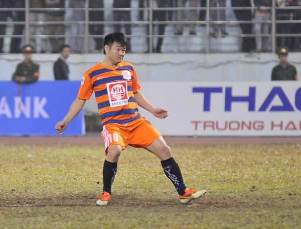 Hoãn giải nghệ, Văn Quyến bất ngờ trở lại đá tại AFC Cup ảnh 1