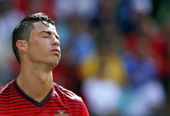 Thảm họa với ĐT Bồ Đào Nha: Ronaldo rút lui khỏi World Cup 2014 ảnh 2