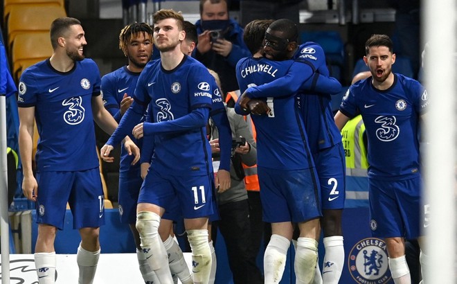Thắng nghẹt thở Leicester, Chelsea lên top 3 ảnh 4