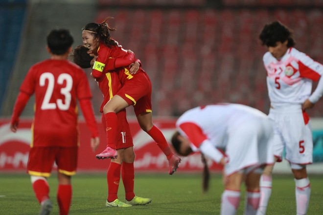 Hạ chủ nhà 7-0, tuyển nữ Việt Nam giành vé dự Asian Cup 2022 ảnh 1